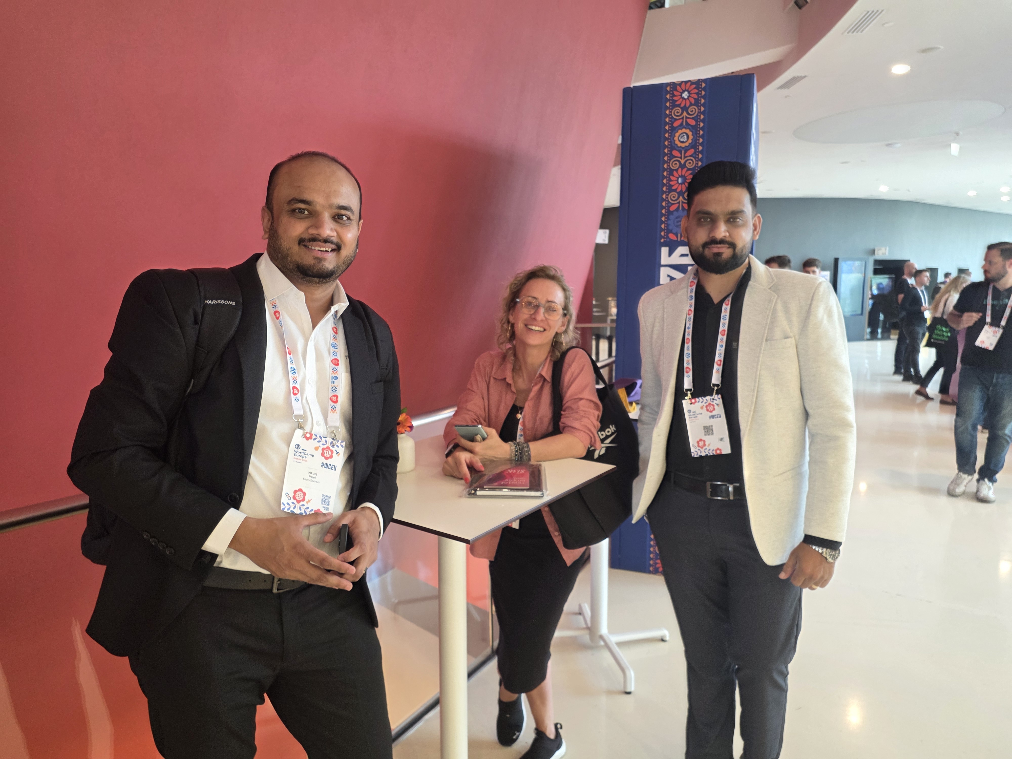 NineGravity and WEBEST, meeting at WordCamp